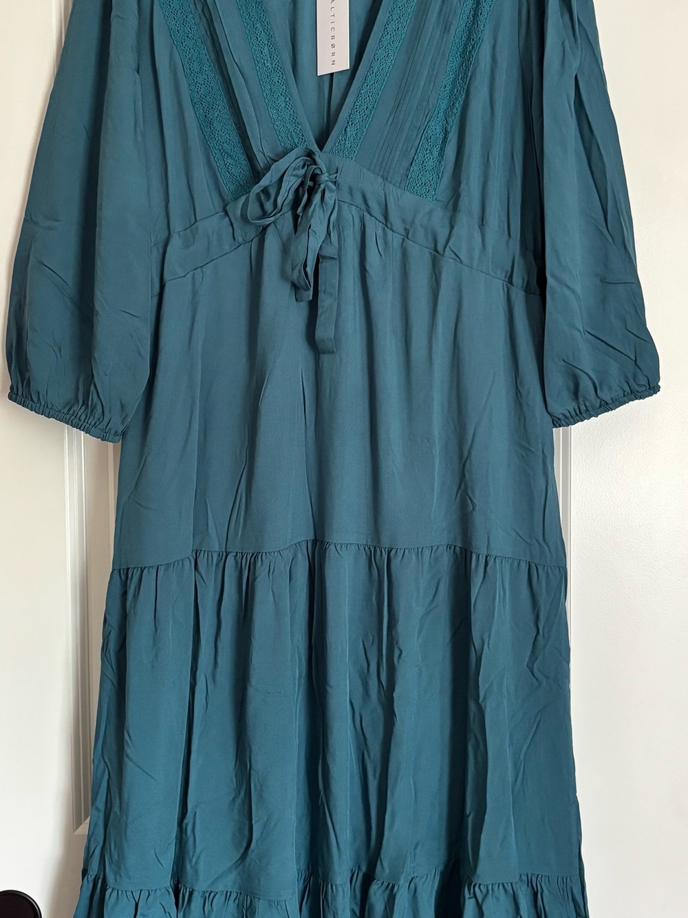 Baltic Born Women’s Teal Tie-Front V-Neck Maxi (NWT)